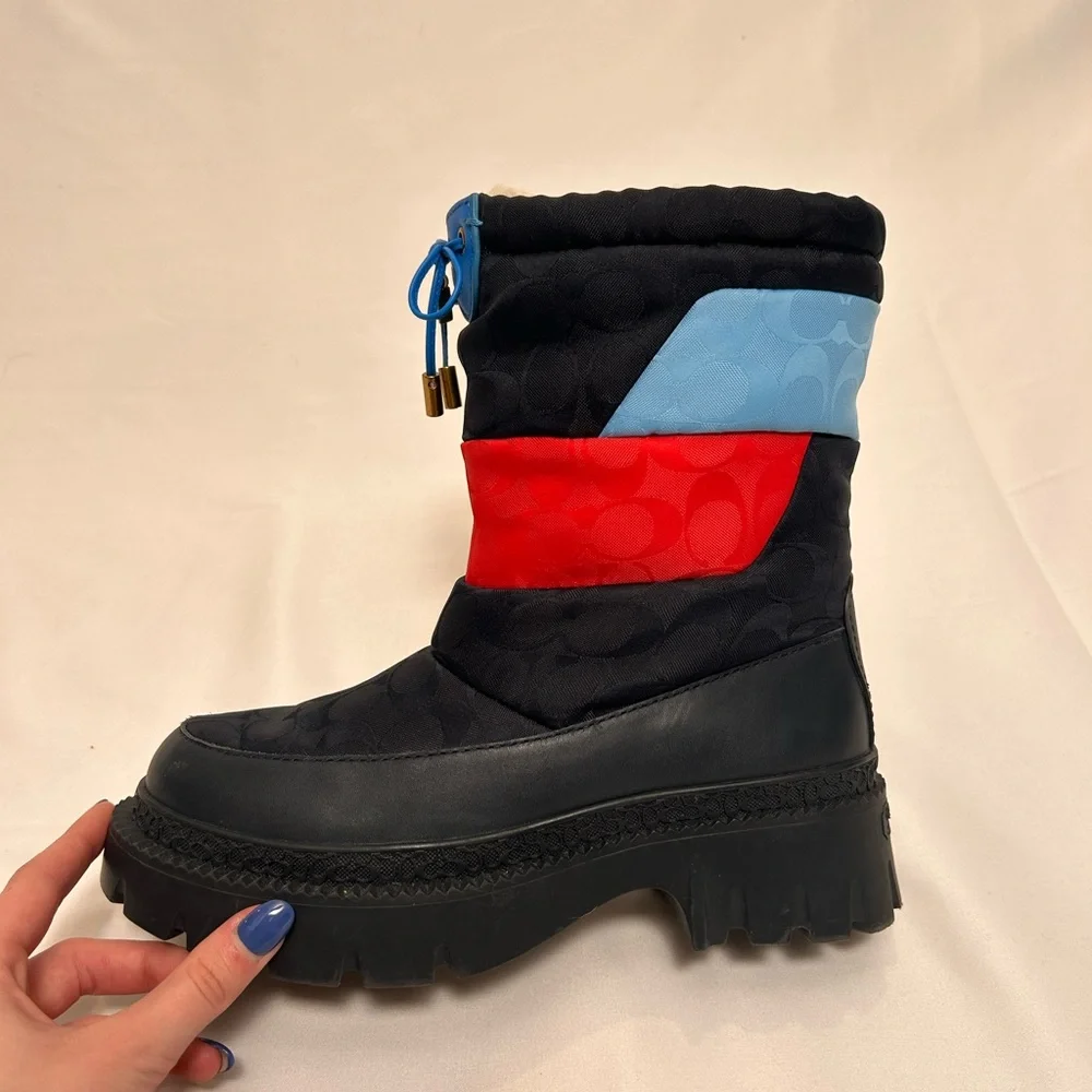 COACH WINTER BOOTS! - Picture 8 of 11